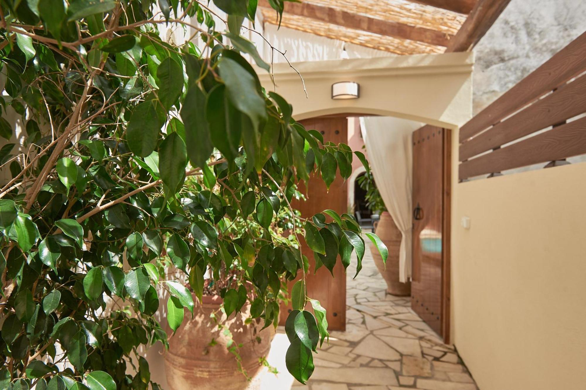Stone Villa With Swimming Pool-Bbq! Melidhonion  Екстер'єр фото